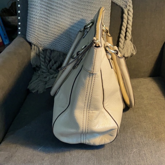 Neutral Kate Spade shoulder bag - Picture 2 of 4